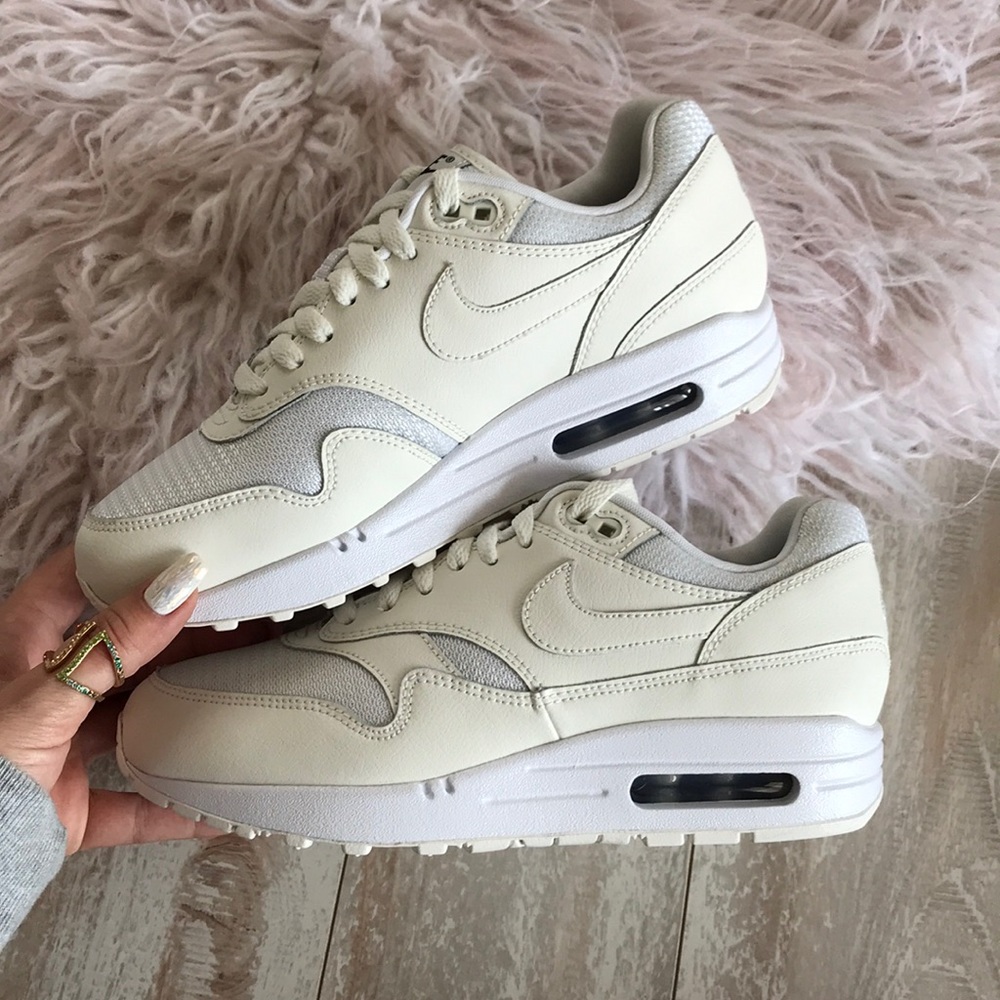 NWT Nike ID Air Max 1 Custom - Picture 3 of 7